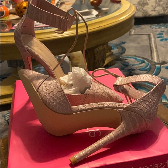 Shoes - Picture 2 of 2